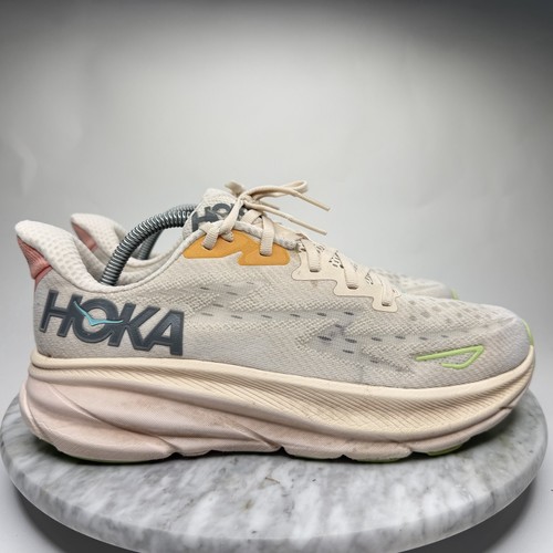Hoka one clifton - one,