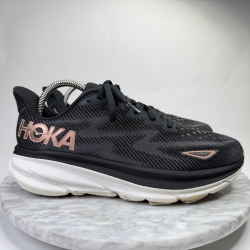 Hoka one - one,