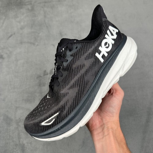 Hoka one - one,
