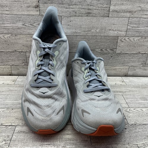 Hoka one arahi - one,